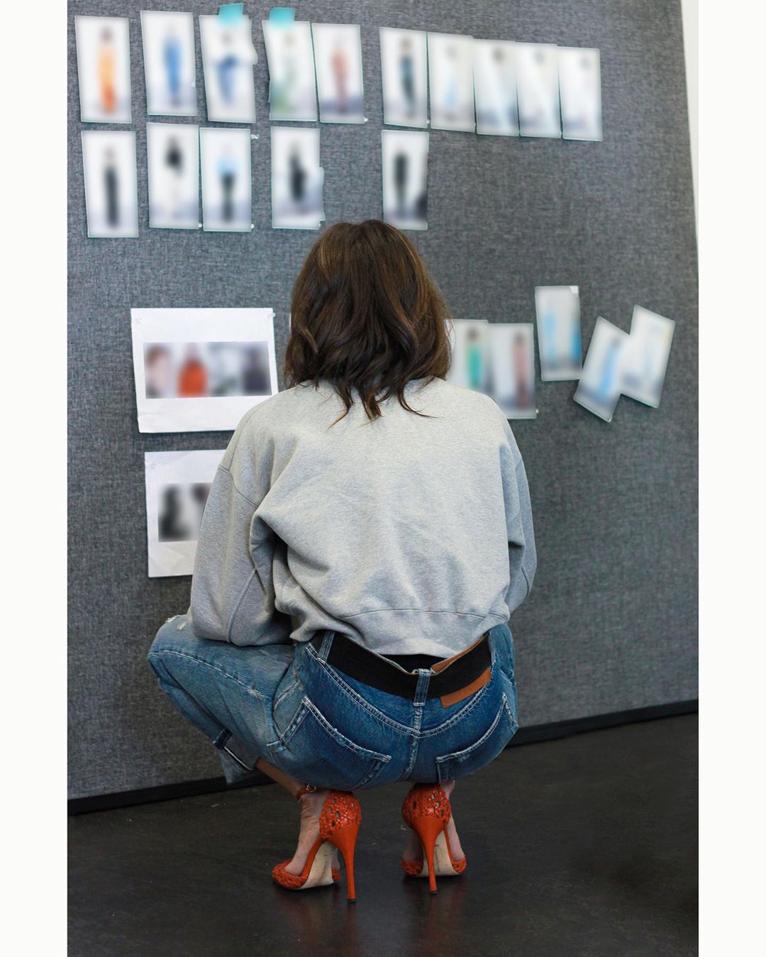 Терміново купити: Вікторія Бекхем показала ідеальні джинси на осінь