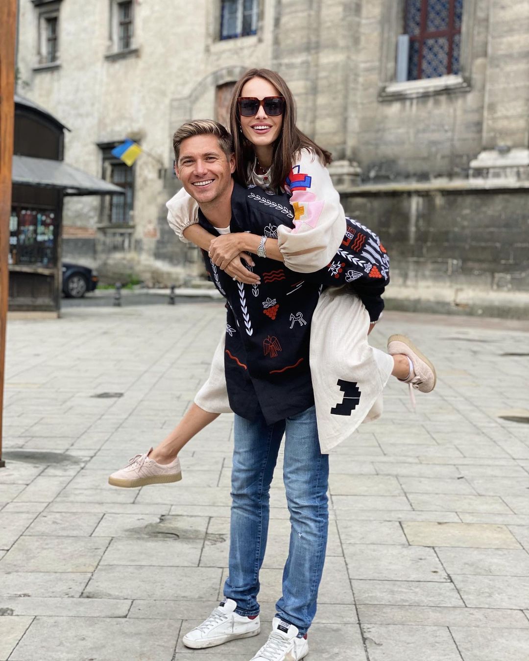 Остапчук о семейной жизни: "Кристина иногда шутит, что она - жена моряка"